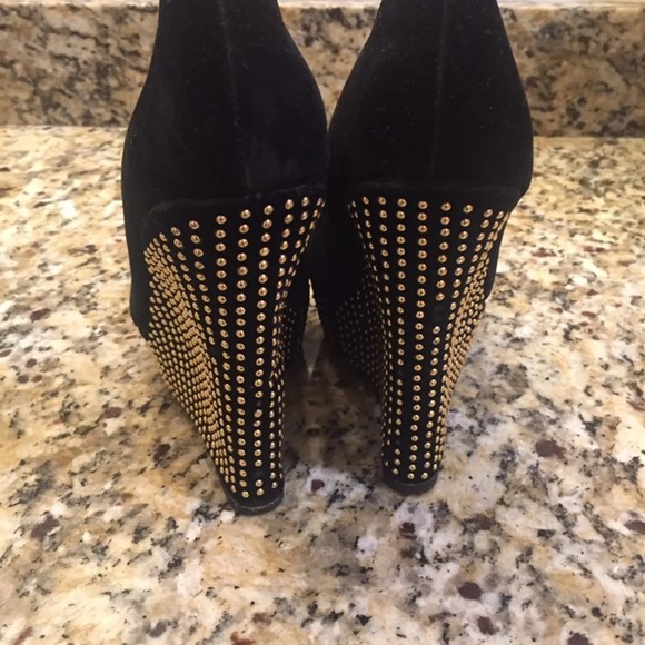 Shoe dazzle black studded wedges - Picture 4 of 5